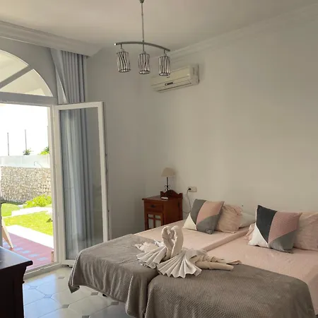 Villa Ana Maria *
