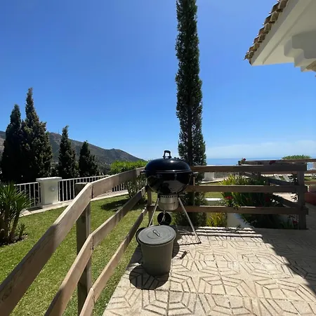 Ana Maria Villa